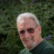 Spent the weekend birding in Escondido. The smaller birds are quite  challenging to photograph since they refuse to remain still. There is a  wonderful variety present currently as we literally have snowbirds