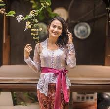 Model baju brokat untuk orang gemuk terbaru adalah solusi buat para wanita yang memiliki tubuh gemuk. 10 Model Kebaya Untuk Orang Kurus Terkini