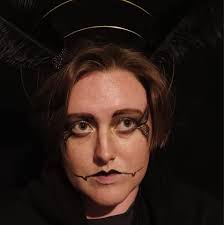 A question for the Commissioners here! I have a Commission lined up where I  have about half of the materials at home already, and I was wondering how  some of you add