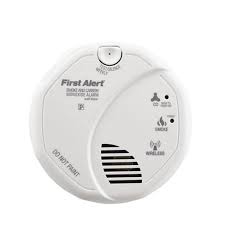 Best carbon monoxide detectors or co detector a device that detects the presence of the carbon monoxide (co) gas to 1. First Alert Sco501cn Smoke Carbon Monoxide Detector With Voice Location And Wireless Interconnectivity Target