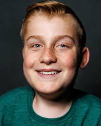 KiDs Beach Club" Friendliness: Four Friends Help (Episodio de TV 2022)