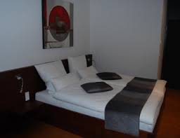 Es ist urgemütlich und bietet allen komfort, den wir brauchen. Bett Bike Kleines Stadthaus Unterkunft