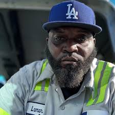 I gotta teach my cougar how to talk nasty she called me a slick rascal  lastnight🥴🧠