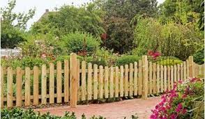 Holz Gartenzaune Gunstig Online Kaufen Meingartenversand De Friesenzaun Im Freien Zaun