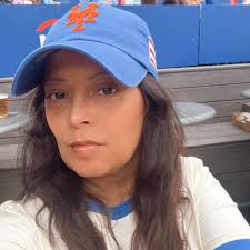 This guy? Loves business. 📺: Overcompensating