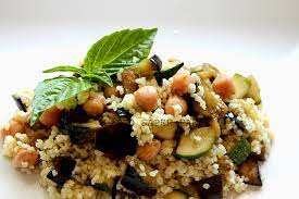Cous cous con melanzane e zucchine. Cous Cous