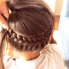 お花アレンジのサイドアップアレンジ 子供髪型 女の子 プリンセス 髪型 女の子 髪型 アレンジ