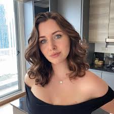 Zoë Bishop (@zoehopey) • Facebook