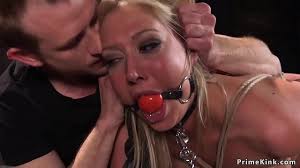 Lexi lowe teases you with her. Busty Blonde Lexi Lowe Fucked And Fingered And Vibed In Bondage Ngebokep