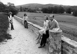 L'aînée du chef de l'état, morte en 2016, aura été le drame de sa vie. Jacques Chirac Et Sa Fille Laurence Reunis Pour L Eternite Elle