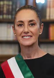 Así habla inglés Claudia Sheinbaum 🎧 #ClaudiaSheinbaum #fblifestyle  #ingles #aprenderingles #inglesfacil #ClaudiaSheinbaumPresidenta