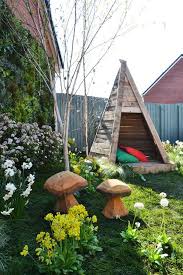 Love Your Garden The First Finished Garden Makeover Photos Garden Makeover Pallets Garden Recycled Garden