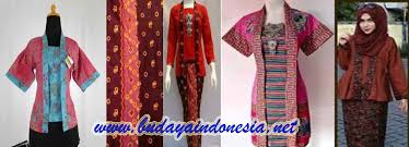Kebaya kutu baru merupakan salah satu jenis kebaya klasik yang kini menjadi tren di berbagai kalangan. Budaya Model Baju Batik