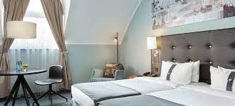 There are fitness classes and an indoor swimming pool provided at holiday inn lubeck, an ihg hotel. Holiday Inn Lubeck Holiday Inn Lubeck In Lubeck Mieten Bei Event Inc