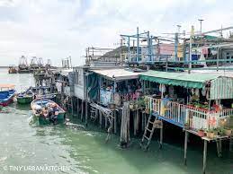 It is famous for its stilt houses (in cantonese is called pang uk 棚屋), fishing culture and seafood. Day Trip To Tai O Fishing Village Hong Kong Tiny Urban Kitchen