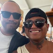 Abelardo Bernal (@abeelbz) • Instagram photos and videos