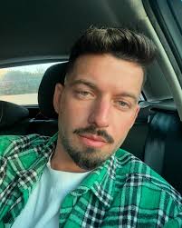 Omri Ben Shoham (@omri_ben_shoham) • Instagram photos and videos