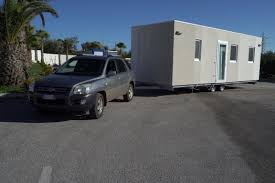 È uscito citta' senza semafori e case con le ruote, l'ultimo romanzo 'folle' dell'autrice barbara appiano di santhià.il libro è edito dalla fondazione mario luzi editore di roma che opera sotto l'egida dell' alto patronato della presidenza della repubblica e collabora con l'istituto dante alighieri e l'accademia dei lincei, e sarà reperibile in tutte le librerie e sui maggiori negozi online. Vpf Case Mobili Produce Case Omologate Su Ruote Con Targa Tra Le Poche Aziende In Italia