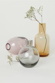 These Are The Most Affordable Countries For Vacation Homes Mini Vase Glass Vase Decor Black Vase