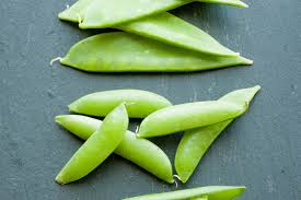That makes green beans and peas related to foods like kidney beans, black beans, garbanzo beans, soybeans unlike edamame in their pods are boiled. What S The Difference Between Snow Peas Snap Peas And Garden Peas Kitchn