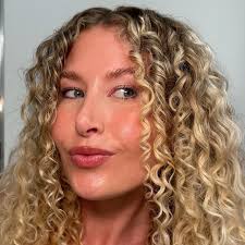 Julie Bartley (@juliebartley) • Instagram photos and videos