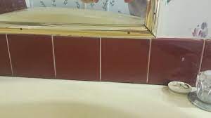 How Do I Paint Plastic Bathroom Tile