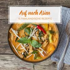 Rotes Thai Curry Mit Hahnchen Schmeckt Nach Urlaub Rezept Thai Curry Rezepte Glasnudelsuppe