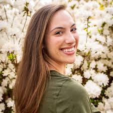 May 1st is rapidly approaching and our senior Pacers are gearing up to  become alumni Pacers. Before they go, we would like to introduce you to a  few of them! Meet Lea