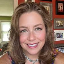 표지판에서 막대기를 옮겨서 빼기 문제로 만들어요. 막대기를 2 앞쪽으로 움직여라. 이제 방정식은 5-7=-2를 읽어야 한다