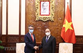 Hôm nay, tổng thống barack obama tiếp một vị khách bất thường tại nhà trắng: Chá»§ Tá»‹ch NÆ°á»›c Nguyá»…n Xuan Phuc Tiáº¿p Ä'áº¡i Sá»© Eu Táº¡i Viá»‡t Nam Chinh Trá»‹ Vietnam Vietnamplus