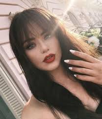 Kahkullu Sac Kesimleri 2019 Hairstyles Hairstyles2019 Haircolor Haircolor2019 Hairtre En 2020 Cabello Largo Con Flequillo Cabello Con Flequillo Pelo Con Flequillo