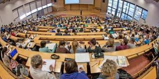 Neologisms are provided with comments and illustrative examples wherever required. Diese Kosten Kommen Auf Erstsemester Zu