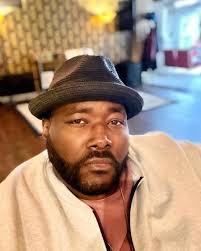 Salió a defender a Sandra Bullock: Así luce hoy Quinton Aaron, actor  protagonista de "Un Sueño Posible"