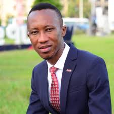 ONCE A TEACHER, ALWAYS A TEACHER As I often do, I stopped by the Kwaso MA  JHS in the Ejisu Municipality in Ashanti Region