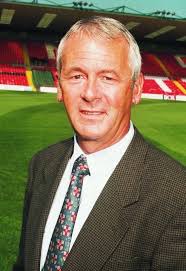 Former Chairman and Manager John Reames will remain deeply in the thoughts  of everybody connected with Lincoln City today, as we mark the 12th  anniversary of his passing ❤️
