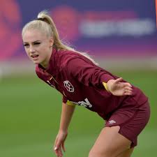 Alisha lehmann born 21st january 1999, currently him 22. From Basic English To A Pfa Nomination The Story Of Alisha Lehmann S West Ham Rise Football London