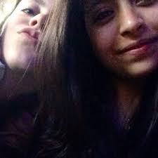 Regina Fernandez (@Reegifdez)