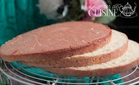 Genoise Legere Haute Et Inratable Genoise Legere Recette Genoise Plats Faits Maison