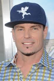 Sarah Halford's Instagram, Twitter & Facebook