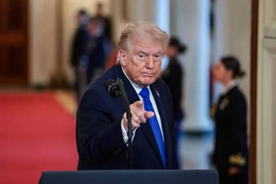 Vì sao ông Trump chấp nhận “canh bạc lớn” với Iran?