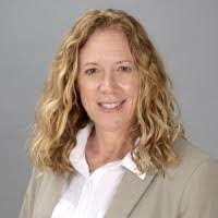 Lisa Pereira's Instagram, Twitter & Facebook