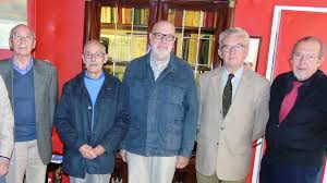 La légion d'honneur se porte avant tout autre insigne de décoration française ou étrangère, sur le côté gauche. Bernard Gagnepain Nouveau President