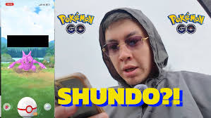 Champion Rosa SOLOS Champion... Rosa?!