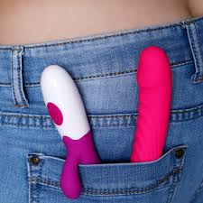 Massaggio prostatico: perché il piacere anale fa bene alla salute maschile  | Vanity Fair Italia