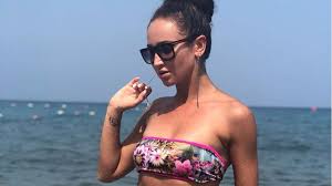 В 2016 году начала активную сольную. Olga Buzova Popala V Kriminalnyj Skandal Teledive Mozhet Grozit Do 6 Let Tyurmy 01 Oktyabrya 2018 Moskva Novosti Dnya 01 10 18 C Ria Novyj Den