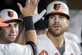 Orioles' Mark Trumbo to have knee surgery that will likely end his season