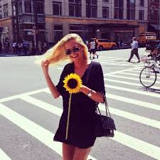 But don't worry, because she's still here with another episode. Felicia Weeren Feliciaweeren Twitter