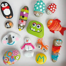 Steine Bemalen Macht Monster Spass Ob Tierische Gesellen Oder Lustige Gesichter In Jedem Stein Finden Basteln Mit Kindern Kreativ Basteln Mit Naturmaterialien