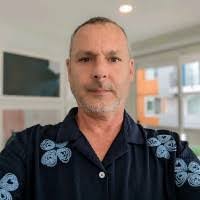 Kenneth Orr's Instagram, Twitter & Facebook