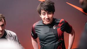 Mousesports legends league lider g2 roster esports lo equipo cuenta nuevo lol fnatic rising vs features recupera resta. Misfits Bench Entire Lec Roster For Academy Team Amid Abysmal Summer Split Dexerto